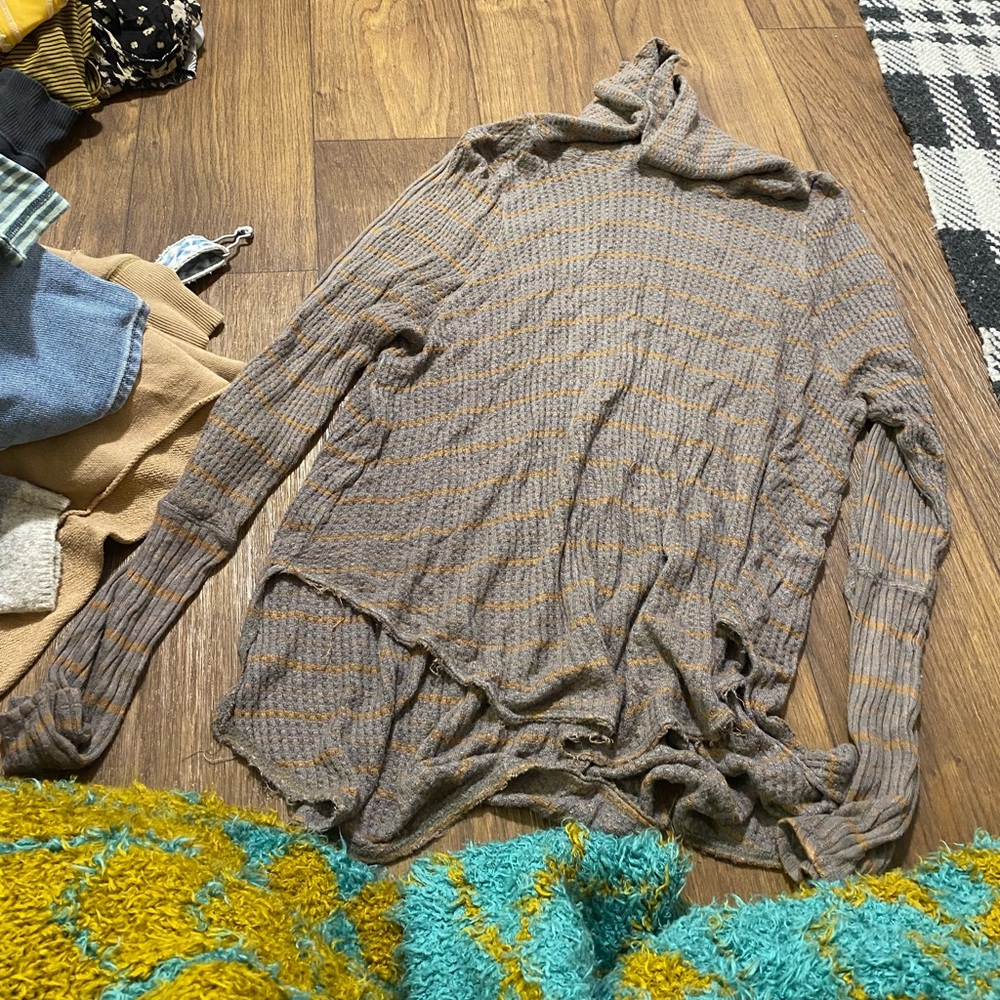 Free people medium sweater with loose turtleneck